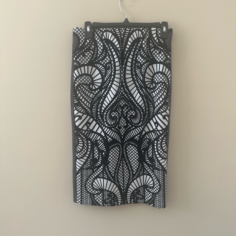 ECI Black and White Graphic Pencil Skirt